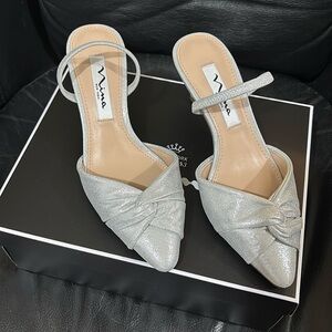 Nina Nemera-Fy Size 5 NIB